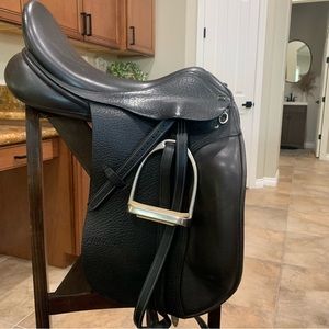 Anky Dressage Saddle